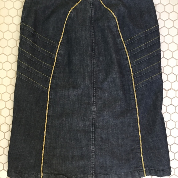 Snap Front Denim Skirt - Picture 5 of 5